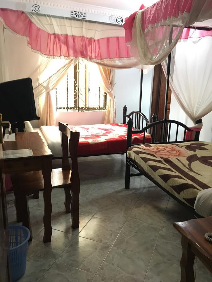 Kutetere Motel Arusha Esterno foto