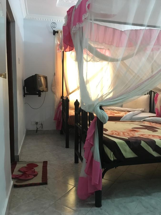 Kutetere Motel Arusha Esterno foto