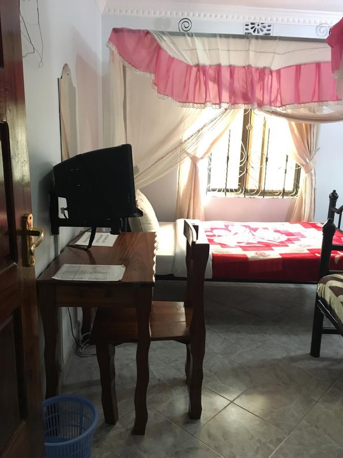 Kutetere Motel Arusha Esterno foto